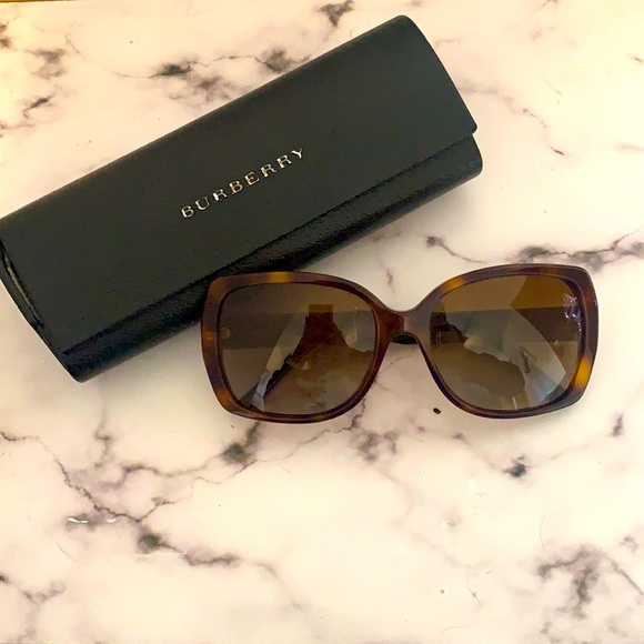 Burberry Accessories - LIKE NEW - Burberry 4160 -Polarized Sunglasses - Tortoise